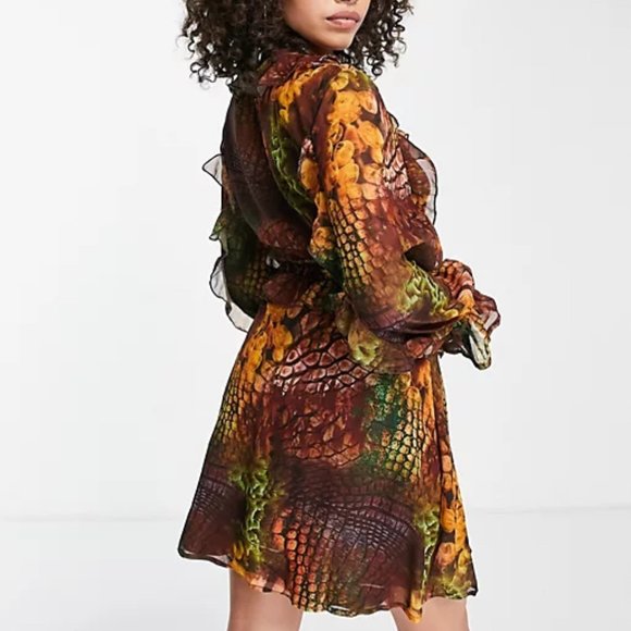 Missguided Sheer Ruffle Wrap Tie Dress in Snake Print - Picture 5 of 5